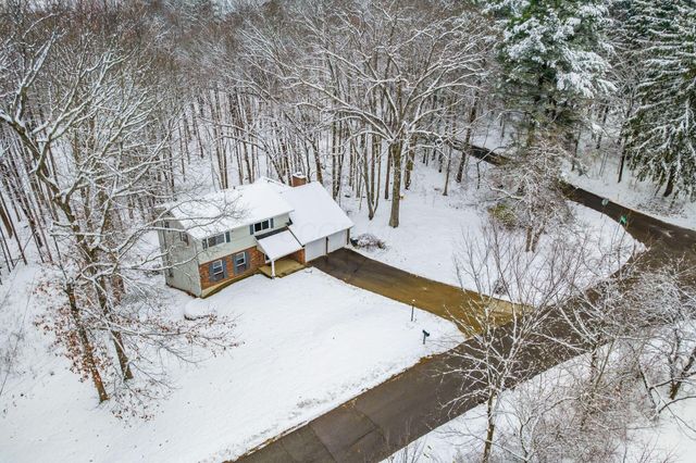 439 Pine Tree Drive NE, Granville, OH 43023