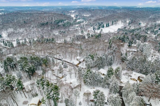 439 Pine Tree Drive NE, Granville, OH 43023