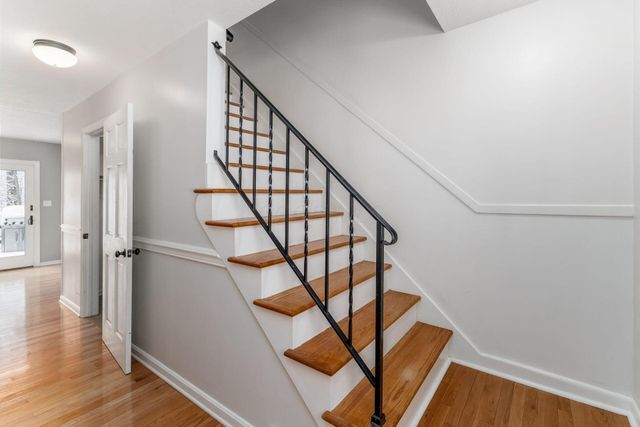 439 Pine Tree Drive NE, Granville, OH 43023