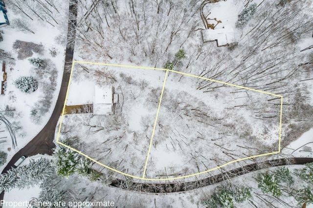 439 Pine Tree Drive NE, Granville, OH 43023