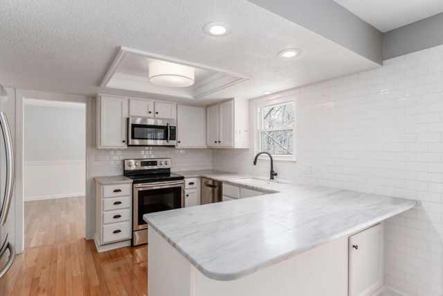 439 Pine Tree Drive NE, Granville, OH 43023