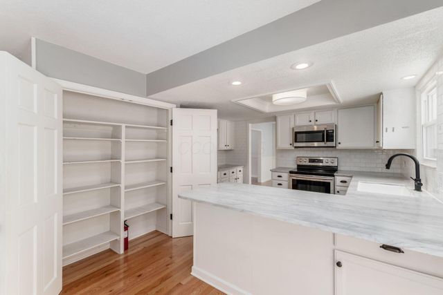 439 Pine Tree Drive NE, Granville, OH 43023