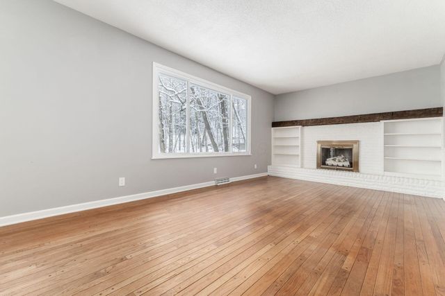 439 Pine Tree Drive NE, Granville, OH 43023