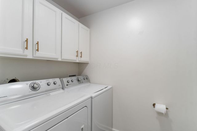 439 Pine Tree Drive NE, Granville, OH 43023