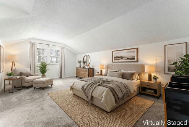 439 Pine Tree Drive NE, Granville, OH 43023