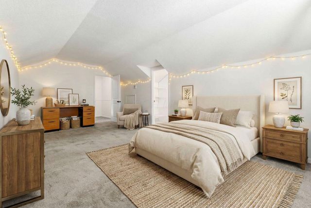 439 Pine Tree Drive NE, Granville, OH 43023