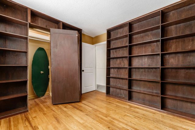 439 Pine Tree Drive NE, Granville, OH 43023