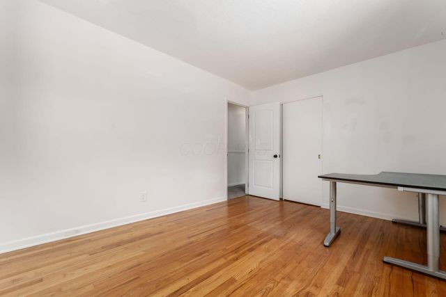 439 Pine Tree Drive NE, Granville, OH 43023