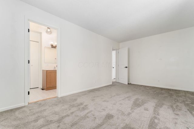 439 Pine Tree Drive NE, Granville, OH 43023