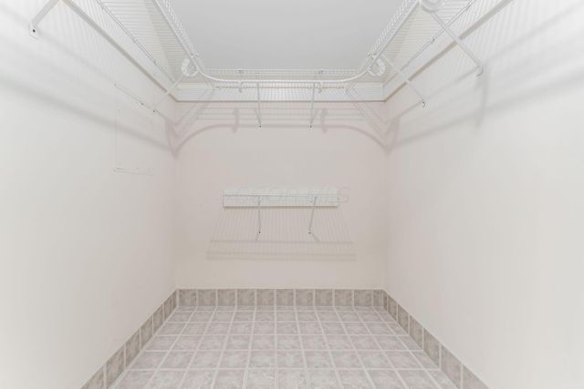 439 Pine Tree Drive NE, Granville, OH 43023