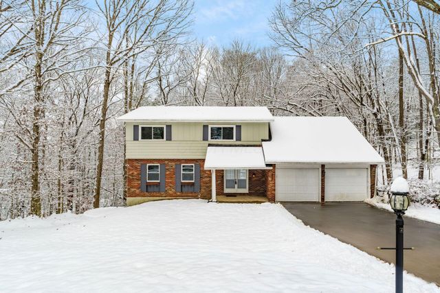 439 Pine Tree Drive NE, Granville, OH 43023