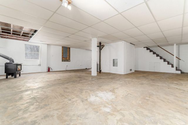 439 Pine Tree Drive NE, Granville, OH 43023