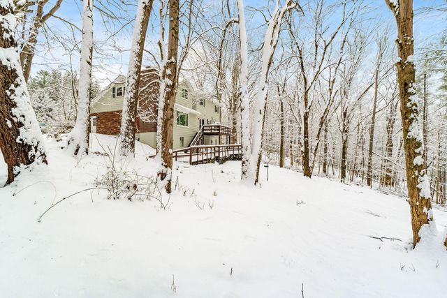 439 Pine Tree Drive NE, Granville, OH 43023