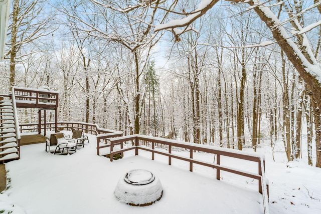 439 Pine Tree Drive NE, Granville, OH 43023