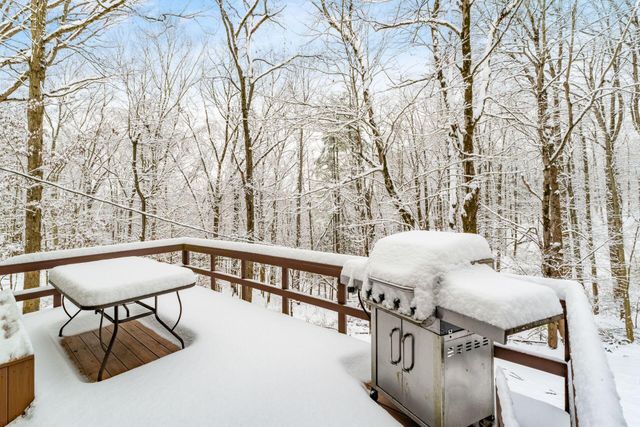 439 Pine Tree Drive NE, Granville, OH 43023