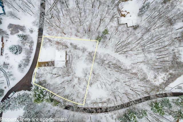 439 Pine Tree Drive NE, Granville, OH 43023