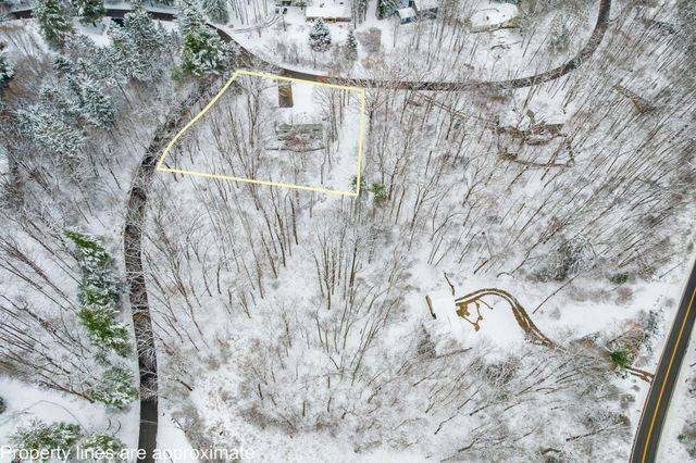 439 Pine Tree Drive NE, Granville, OH 43023