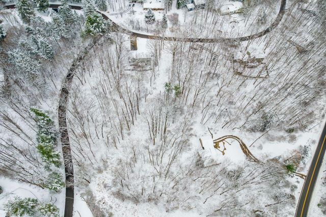 439 Pine Tree Drive NE, Granville, OH 43023