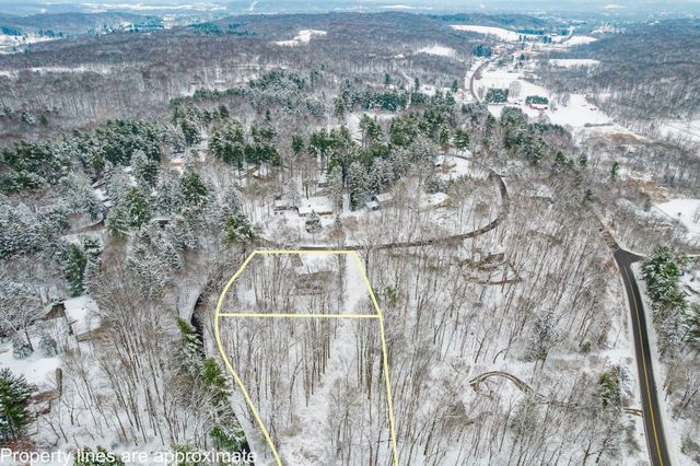 439 Pine Tree Drive NE, Granville, OH 43023