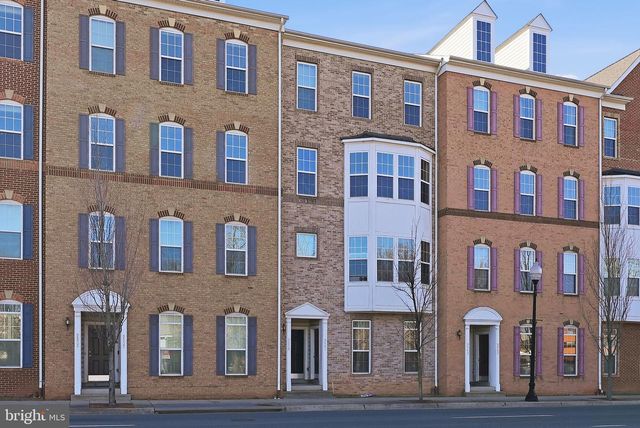 9539 CENTER ST, Manassas, VA 20110