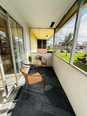 135 Easthampton F, West Palm Beach, FL 33417