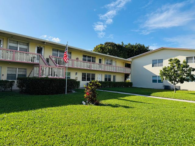 135 Easthampton F, West Palm Beach, FL 33417