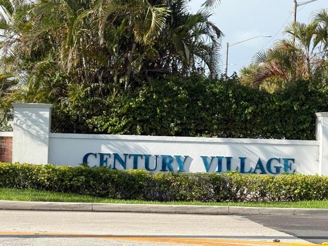 135 Easthampton F, West Palm Beach, FL 33417