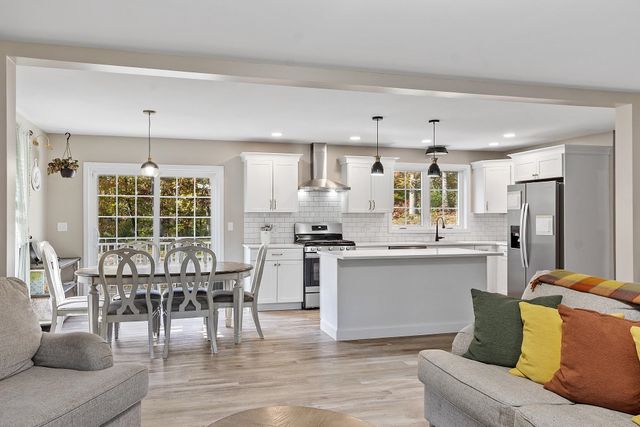 133 Smoke Street, Barrington, NH 03825