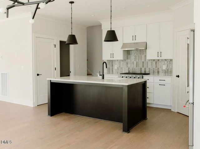 407 Chatham View Road, Cary, NC 27511