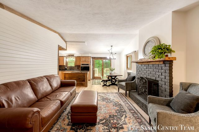 16393 Taft Street, Spring Lake Twp, MI 49456