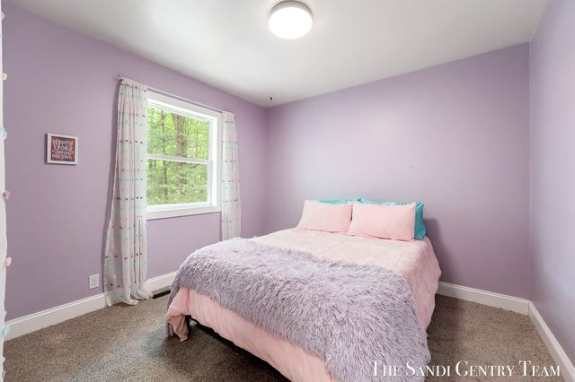16393 Taft Street, Spring Lake Twp, MI 49456
