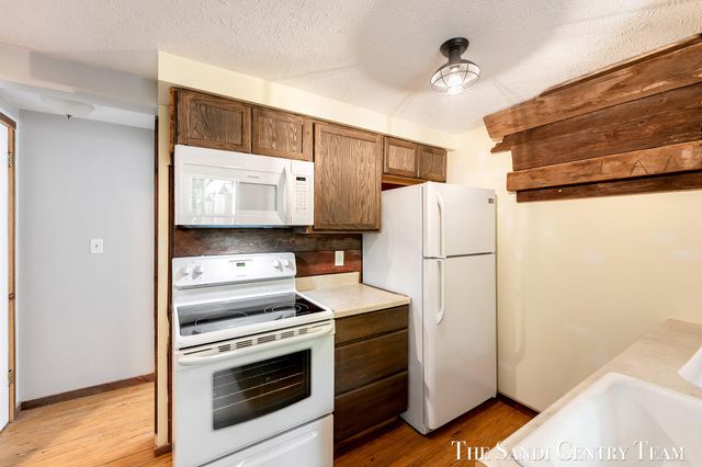 16393 Taft Street, Spring Lake Twp, MI 49456