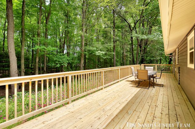 16393 Taft Street, Spring Lake Twp, MI 49456