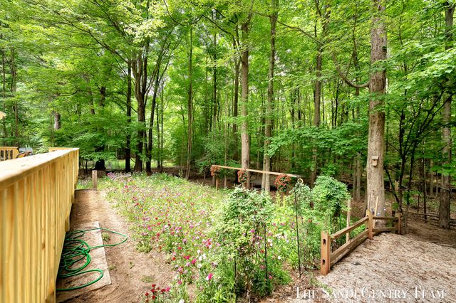 16393 Taft Street, Spring Lake Twp, MI 49456