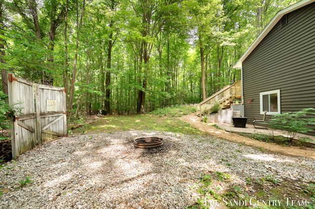 16393 Taft Street, Spring Lake Twp, MI 49456