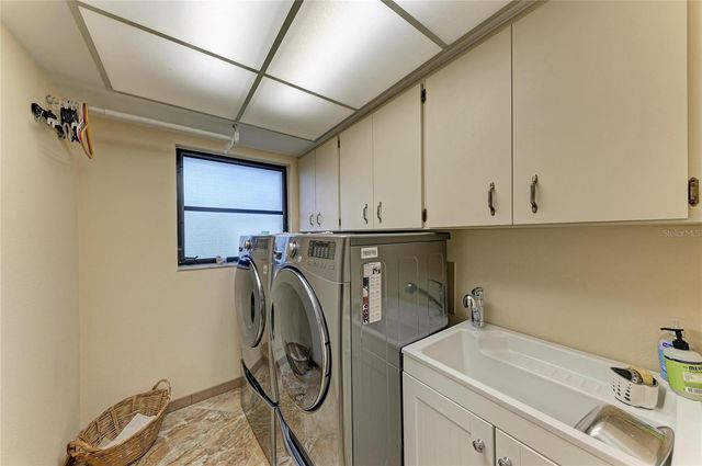 4533 KIPLING CIRCLE, Sarasota, FL 34241