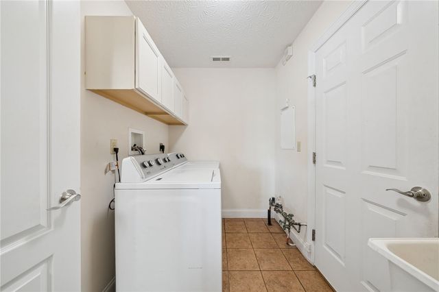 2300 WHEATLAND CIRCLE, Murrysville, PA 15626