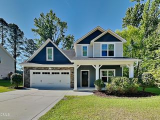 38 Coventry Lane, Lillington, NC 27546