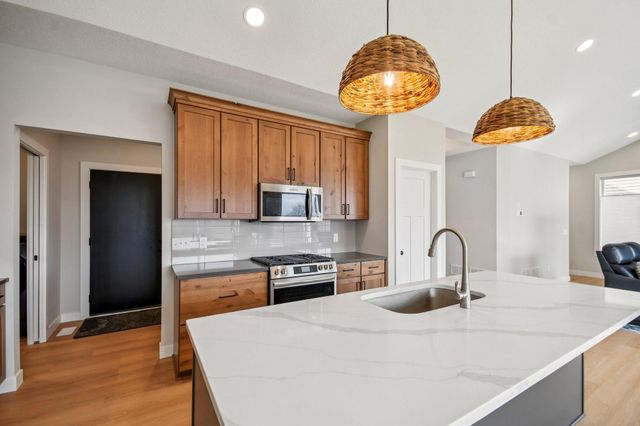 1732 Spruce Street, Farmington, MN 55024