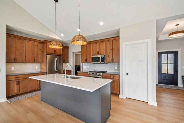 1732 Spruce Street, Farmington, MN 55024