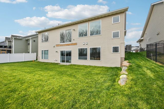 1732 Spruce Street, Farmington, MN 55024