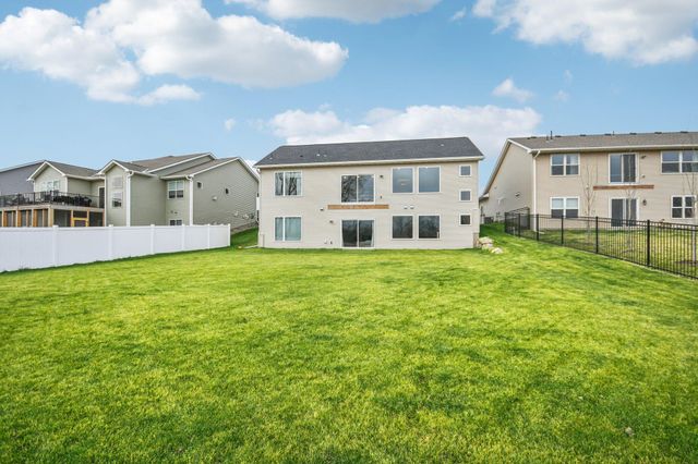 1732 Spruce Street, Farmington, MN 55024