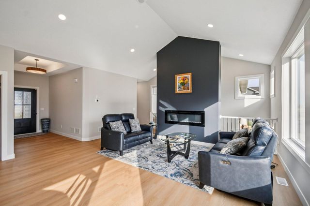 1732 Spruce Street, Farmington, MN 55024