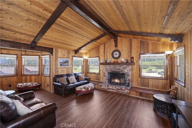 858 Club View Drive, Big Bear Lake, CA 92315