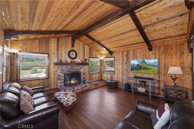 858 Club View Drive, Big Bear Lake, CA 92315
