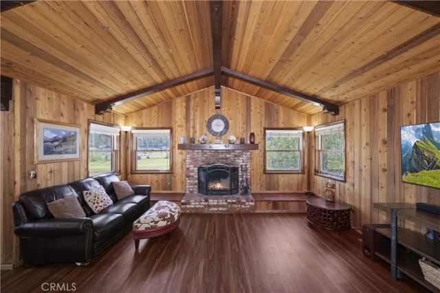 858 Club View Drive, Big Bear Lake, CA 92315