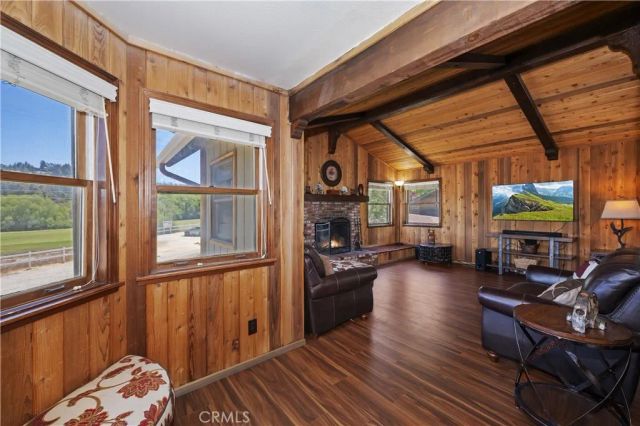 858 Club View Drive, Big Bear Lake, CA 92315