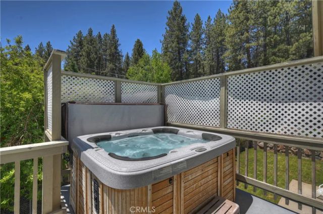 858 Club View Drive, Big Bear Lake, CA 92315