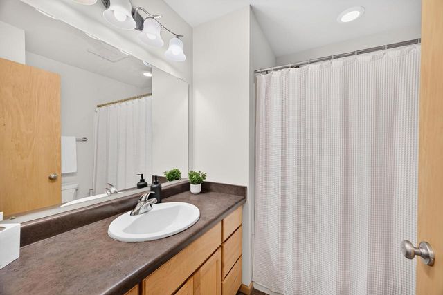 3826 DRUMLIN Lane, Madison, WI 53719