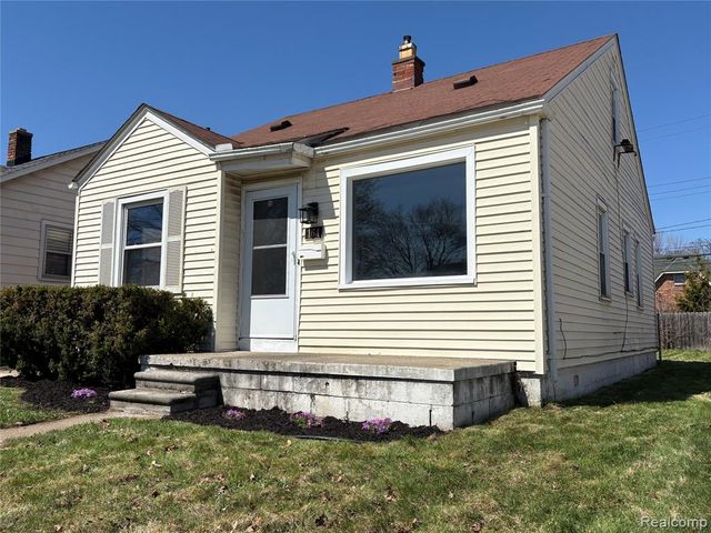 164 W Browning Avenue, Hazel Park, MI 48030